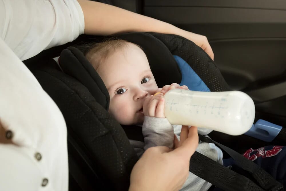 Feeding baby cheap in car